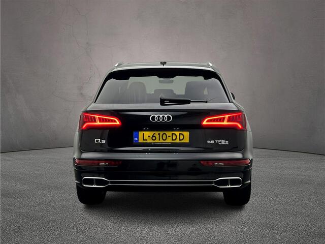 Audi Q5 55 TFSI e quattro Competition 367PK | Luchtvering| Trekhaak | Panorama dak | Stoelverwarming | Comfortsleutel | Adaptive-Cruise | Elekt.vert.Stoelen |