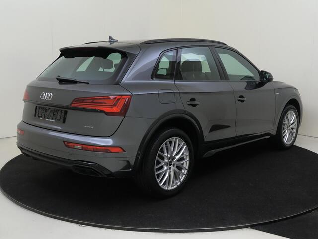 Audi Q5 50 TFSI e S edition | Trekhaak | Bang & Olufsen | Keyless | Navigatie Plus | Parkeerassistent | Virtual cockpit Plus | Stoel- en stuurwielverwarming |