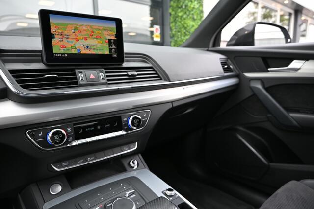 Audi Q5 55 TFSI e Quattro 367PK Competition | Navi | Memory | PDC