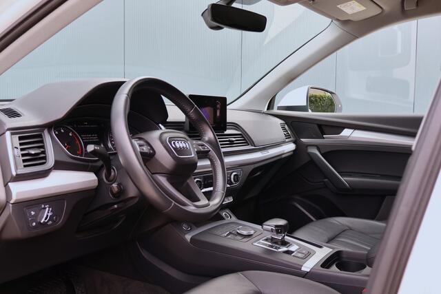 Audi Q5 2.0 TFSI quattro Sport Black Edition 252pk | 20 Inch | Leer | Stoel- stuurverwarming | Camera | Trekhaak | Apple Carplay / Android Auto