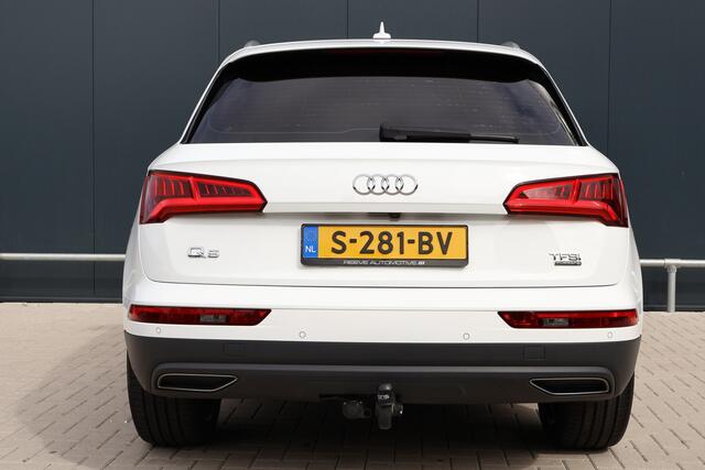 Audi Q5 2.0 TFSI quattro Sport Black Edition 252pk | 20 Inch | Leer | Stoel- stuurverwarming | Camera | Trekhaak | Apple Carplay / Android Auto