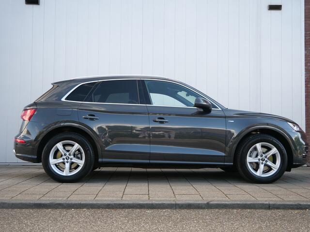 Audi Q5 50 TFSI e 300pk quattro Pro Line Automaat Luchtvering / Camera / Adaptive cruise / Stoelverwarming