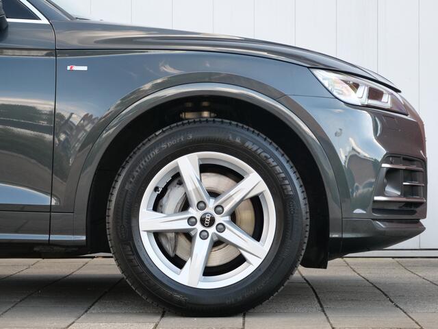 Audi Q5 50 TFSI e 300pk quattro Pro Line Automaat Luchtvering / Camera / Adaptive cruise / Stoelverwarming