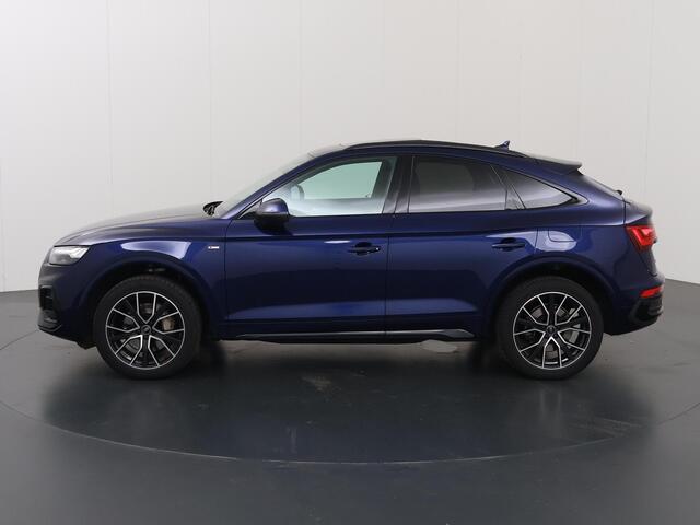 Audi Q5 Sportback 50 TFSI e S edition | Panoramadak | Live Cockpit | Sportstoelen | Camera | DAB | Apple CarPlay/Android Auto | Stoelverwarming | Adaptieve Cruise Control | Ele. kofferdeksel | Ele. wegklapbare Trekhaak |