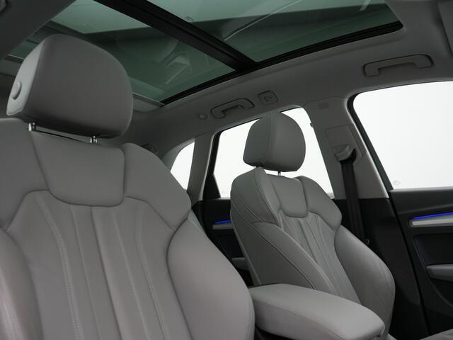 Audi Q5 50 TFSI e quattro S Line Plug In Hybrid 299pk Dealer O.H. PHEV | Panodak | 20"L.M Rotor | Apple Carplay | Sportstoelen Verwarmd | Cruise Control | Keyless | Navigatie | Virtual | 20"L.M |