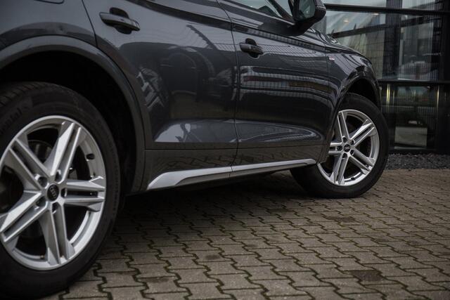 Audi Q5 55 TFSI e S edition , Keyless entry, HUD, Virtual cockpit,