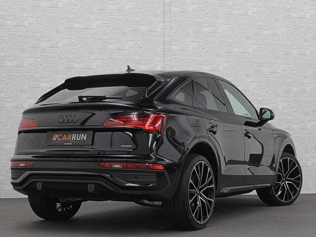 Audi Q5 Sportback 40 TFSI Benzine S-Line | ACC | Sfeerverlichting | Keyless-Entry | Matrix-LED | Virtual-Cockpit | Tour-Pakket | Black-Optic | Camera | Beker-Clima | 3-Zone Clima | Draadloos Laden | Zonwering | 6 mnd. BOVAG Garantie |