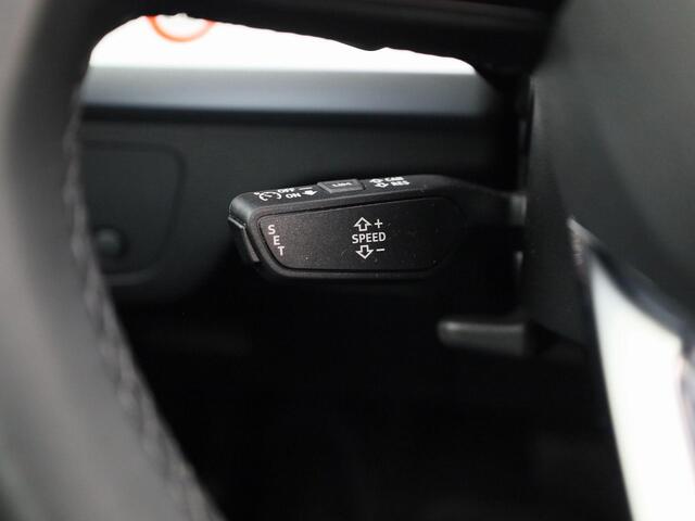 Audi Q5 50 TFSIe 220kW/299PK · Panoramadak · Trekhaak · 360°Camera + Parkeersensoren · Apple/Android Car Play · Garantie tot 01-11-2029 of 100.000km.