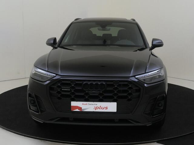 Audi Q5 55 TFSI e S edition Competition | Panoramadak | Bang & Olufsen | Lederen bekleding 'Valcona' | 360 camera | Dodehoek detectie | Parkeerasisstent | Stoel- en stuurwielverwarming |