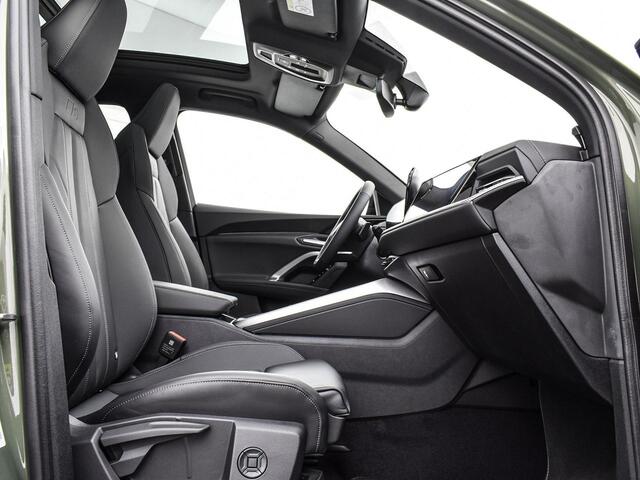 Audi Q5 2.0 TFSI e-hybrid quattro S edition 299 PK · Tech pro · Adaptieve luchtvering · Elek. wegklapbare trekhaak · Glazen panoramadak