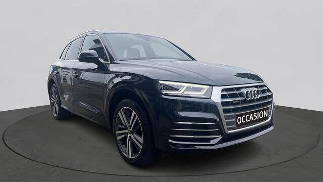 Audi Q5 2.0 TFSI 252pk Quattro S Line Edition / Getint Glas / Wegklapbare Trekhaak / Hill Hold