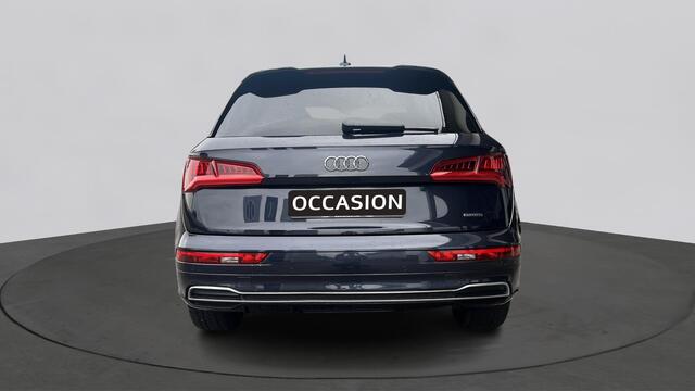 Audi Q5 2.0 TFSI 252pk Quattro S Line Edition / Getint Glas / Wegklapbare Trekhaak / Hill Hold