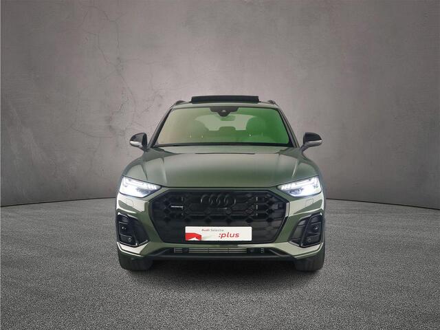 Audi Q5 55 TFSI e 367pk Comp | Pano | Tour Pack | Trekhaak | 21 inch | S Line | Elek Stoel | Stuurverwarming | Voorruitverwarming | Optiek Zwart |