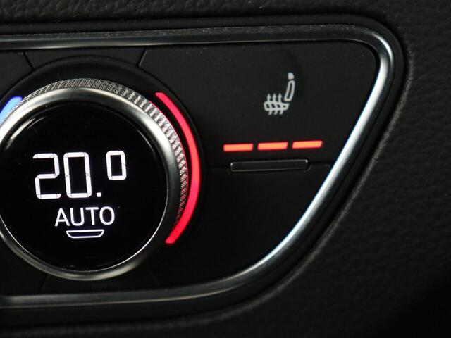 Audi Q5 55 TFSIe quattro S edition | Panoramadak | Carplay | Stoelverwarming | Trekhaak | Adaptive cruise | 20'' | Leder/Alcantara | Camera | Navigatie | DAB | Virtual Cockpit | Full LED | S Line | PHEV | Plug In