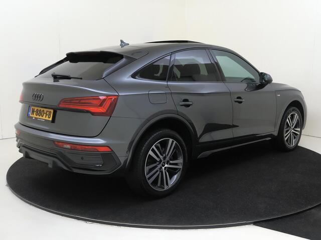 Audi Q5 Sportback 50 TFSI e S edition | Panoramadak | Trekhaak | 360 camera | Lederen bekleding 'Valcona' | Bang & Olufsen | Adaptieve cruise control | Keyless |