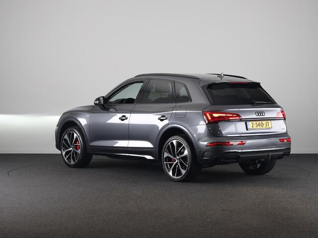 Audi Q5 50 TFSI e S edition Competition 299pk | Adaptieve cruise controle | Stoelverwarming | 21 inch Lichtmetalen velgen | Navigatie