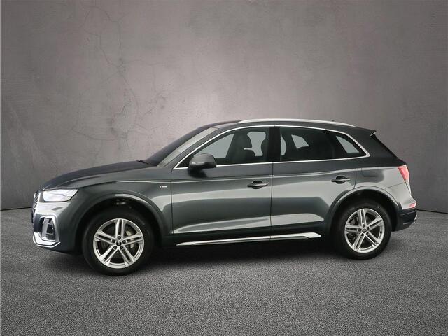 Audi Q5 50 TFSI e S edition | Matrix-led | Achteruitrijcamera | Cruise control | Headup | Audi sound | City | Keyless |
