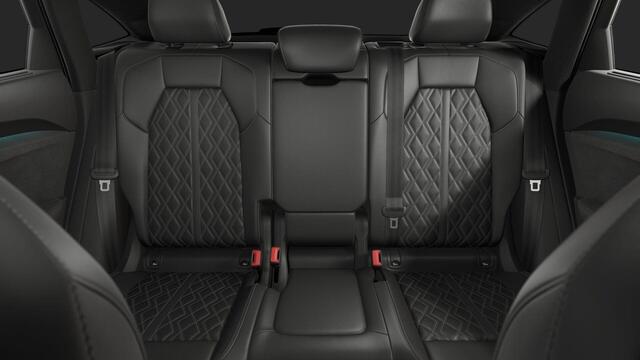 Audi Q5 Sportback 2.0 TFSI e-hybrid quattro S edition Competition | Luchtvering | Tech pro | Matrix | Pano | Trekhaak | Oled | MMI pro | Headup |