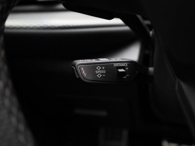 Audi Q5 2.0 TFSIe 367PK quattro S edition Competition · Panoramadak · Trekhaak · Leder · Bang & Olufsen · Achterbank verwarmd · 360gr. Camera · Head-up Display · Bijrijdersscherm · Dodehoeksensor · Garantie t/m 29-09-2025