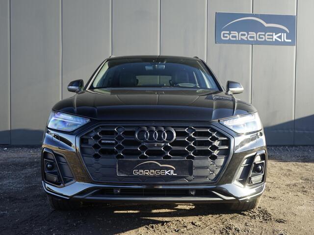 Audi Q5 55 TFSI e S edition One Carbon Ext. delen / 3x S-Line / Rode remkl. / 360 camera / Blackstyle / 21'' LM velgen Audi Sport / Matrix / Head-Up / Trekhaak