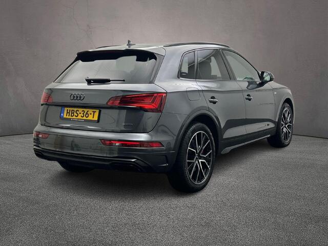 Audi Q5 50 TFSI e S edition Competition | Luchtvering | Pano | City | Tour | Matrix-led | Achteruitrijcamera | Audi Sound |
