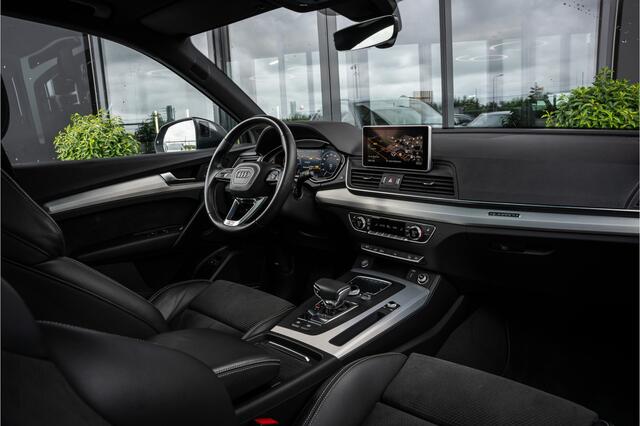 Audi Q5 55 TFSI e quattro Competition - Panorama | Luchtvering | B/O | Trekhaak