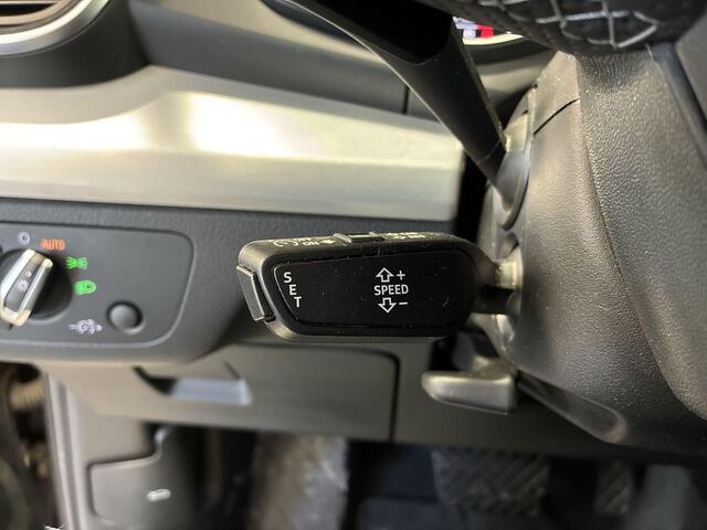 Audi Q5 50 TFSIe 299pk S-tronic S edition · Panoramadak · Keyless · Camera · Apple/Android Car Play · Zwart Optiek · 18'' Inch ·