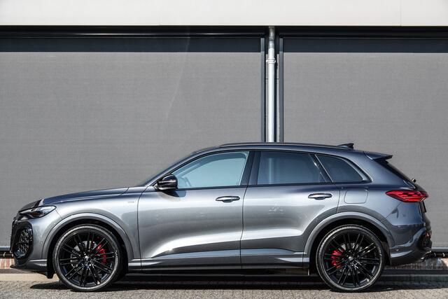 Audi Q5 e-hybrid 367Pk | Plug In Hybride | Quattro | S-Line | MMI Bijrijdersdisplay | Tech Plus | Luchtvering | 360° Camera | Trekhaak | 22'' | Daytona Grey