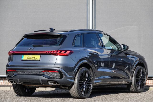 Audi Q5 e-hybrid 367Pk | Plug In Hybride | Quattro | S-Line | MMI Bijrijdersdisplay | Tech Plus | 360° Camera | Trekhaak | 21'' | Tambora Grey