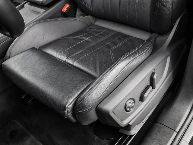 Audi Q5 55 TFSIe 367pk S-tronic Quattro Competition · Panoramadak · S-line · Elek. Trekhaak · Luchtvering · Apple/Android Car Play · Camera · 19'' Inch ·