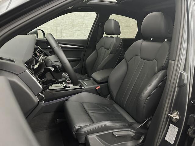 Audi Q5 Sportback 50 e S-Line | Luchtvering | Panorama | Carbon | Head-Up | Trekhaak | Keyless-Entry | Leder | Matrix-LED | Black-Optic | Standkachel | Virtual-Cockpit | Carplay | Getint Glas | Stoelverwarming | Zwarte Hemel | Draadloos Laden |