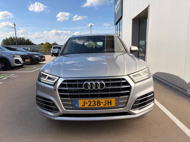 Audi Q5 50 TFSI e 299pk PHEV Quattro S edition / Trekhaak / Luchtvering / Stoelverwarming / Camera
