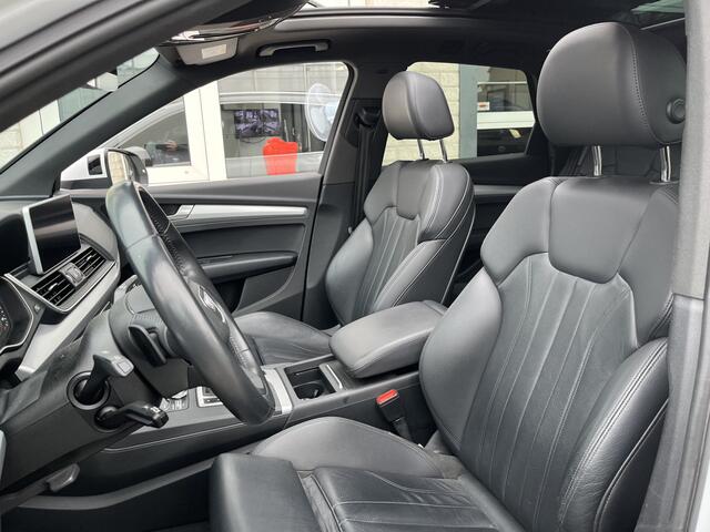 Audi Q5 55 TFSI e quattro Competition / AUTOMAAT/ 367 PK/ PANO/ LUCHTVERING/ LEER/ TREKHAAK/ CAMERA/ ACC/ ELEK.KLEP/ DODEHOEK/ CLIMA/ STOELVERWARM./ DAB/ NAVI/ LED