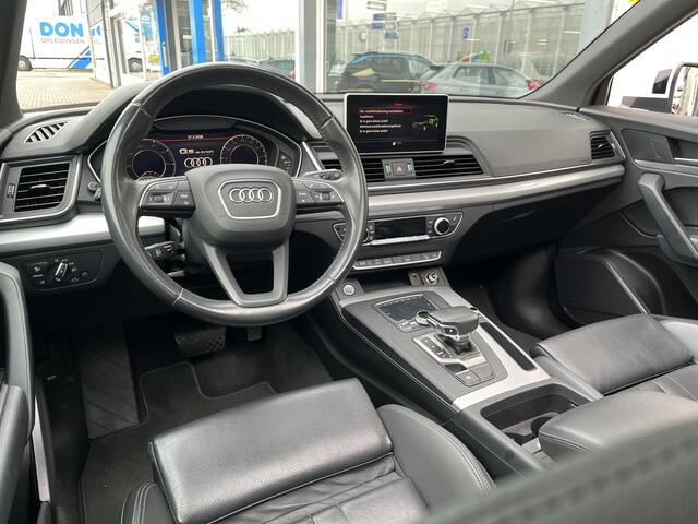 Audi Q5 55 TFSI e quattro Competition / AUTOMAAT/ 367 PK/ PANO/ LUCHTVERING/ LEER/ TREKHAAK/ CAMERA/ ACC/ ELEK.KLEP/ DODEHOEK/ CLIMA/ STOELVERWARM./ DAB/ NAVI/ LED