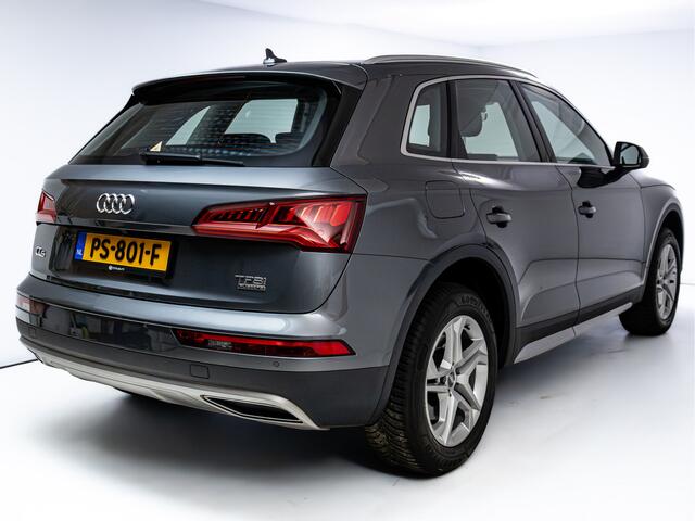Audi Q5 2.0 TFSI quattro Design | Navigatie | Cruise | Camera | El. trekhaak | Electrische achterklep All-season, Digi dash