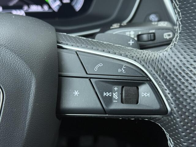 Audi Q5 Sportback 55 TFSI e S edition | 367 PK | Automaat | SoH 92% | Multifunctioneel stuurwiel | Adaptive Cruisecontrol | Stoelverwarming | Panoramadak |