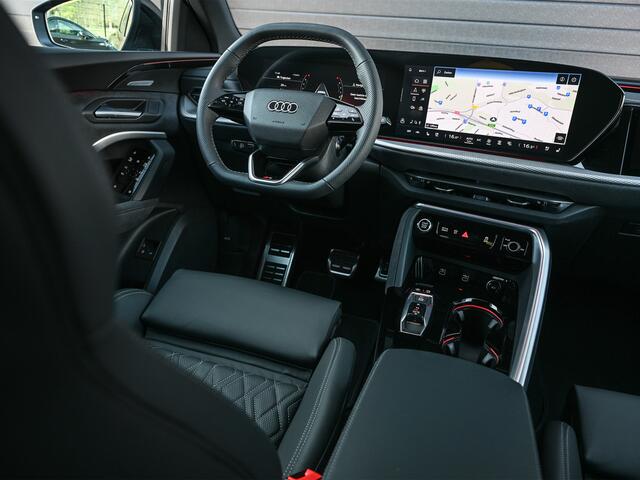 Audi Q5 Sportback 2.0 TFSI e-hybrid quattro S edition Competition 367pk | Stoel massage | Tech pro | Luchtvering | 5jaar fabrieksgarantie | Trekhaak | B&O sound | Head-up | Adaptive cruise | 360 camera | Passagiers display