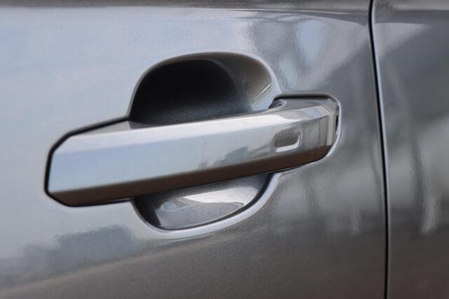 Audi Q5 55 TFSI e S Line Quattro 367pk S Tronic | Trekhaak | Stoel- en Stuurverwarming