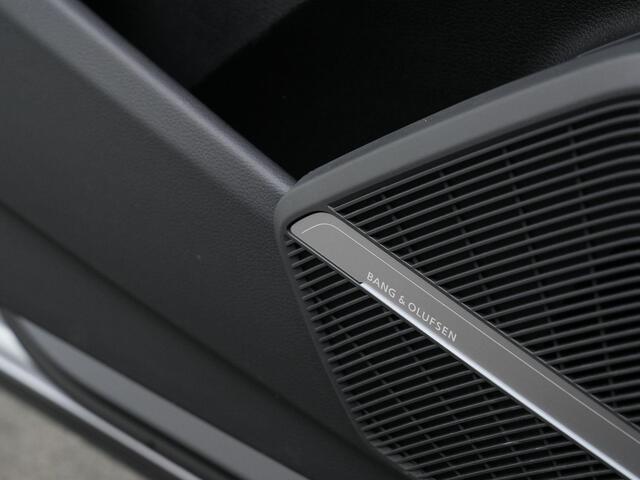 Audi Q5 Sportback 50 TFSI e 299 pk S-Line | Panoramadak | Bang & Olufsen | Elektrische stoelen | Achteruitrijcamera | Stoelverwarming