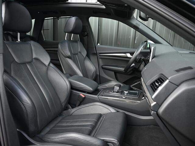 Audi Q5 3.0 TFSI SQ5 quattro Pro Line Plus | Stoelverwarming | Stoelverkoeling | Panoramadak | Head-up | Camera | B&O | Carbon inleg | Stuurverwarming | Elektrisch verst. stuur