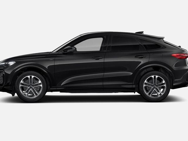 Audi Q5 Sportback 2.0 TFSI e-hybrid quattro S edition 299 PK · Glazen panoramadak · Tech plus · Trekhaak elek. wegklapbaar