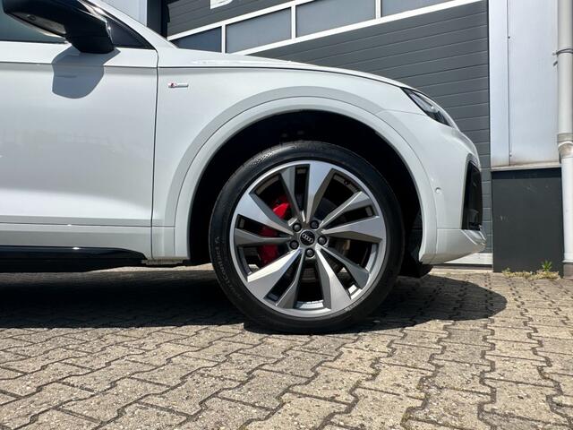 Audi Q5 55 TFSI e Competition Quattro S-Line 2025 *BTW *BenO *Pano *Adaptive *21inch *trekhaak