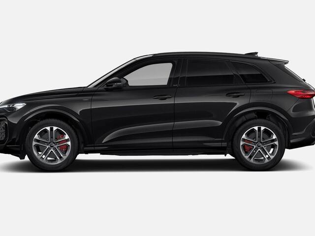 Audi Q5 2.0 TFSI e-hybrid quattro S edition Competition · Tech pro · Glazen panoramadak · B&O premium 3D