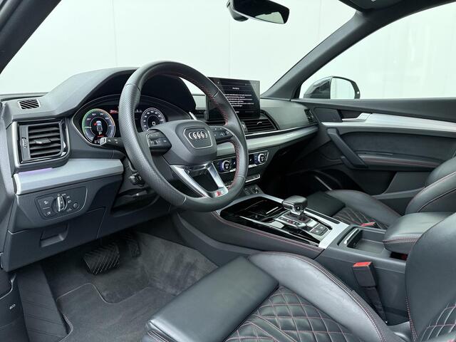 Audi Q5 55 TFSI e S edition Competition | 367 PK | SoH 89% | Audi Exclusive kleur | Matrix LED koplampen | Adaptive cruise control | 20" LM velgen | S line |