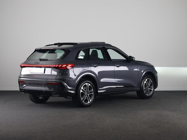 Audi Q5 S edition e-hybrid 299 pk | MMI experience plus met B&O | Panorama-glasdak | Techniekpakket plus | Trekhaak, elektr. wegklapbaar |