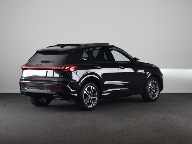Audi Q5 S edition e-hybrid 299 pk | Techniekpakket plus | Panorama-glasdak | Optiekpakket zwart-glanzend | Geheugen bestuurdersstoel |
