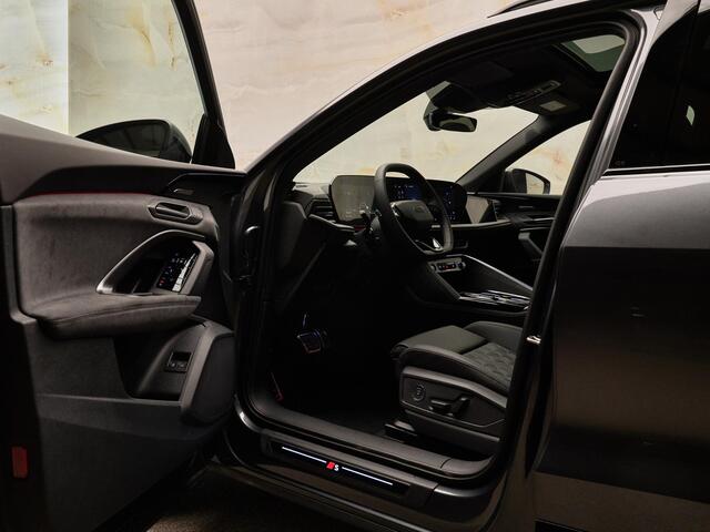 Audi Q5 E-Hybrid Quattro S Edition Competition , B&O, pano, trk. haak, 21", luchtv., matrix-LED, OLED, memory, keyless, HUD, ACC, privacy