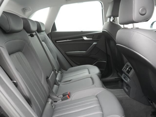 Audi Q5 50 TFSI e quattro S Line PHEV 300pk Dealer O.H | Trekhaak Af Fabriek | 360 Camera | Adaptive Cruise | Head Up | Lederen Stoelen Memory & Verwarmd | Blis | Keyless | Navigatie | Virtual | DAB | 19"L.M | Plug In Hybrid |