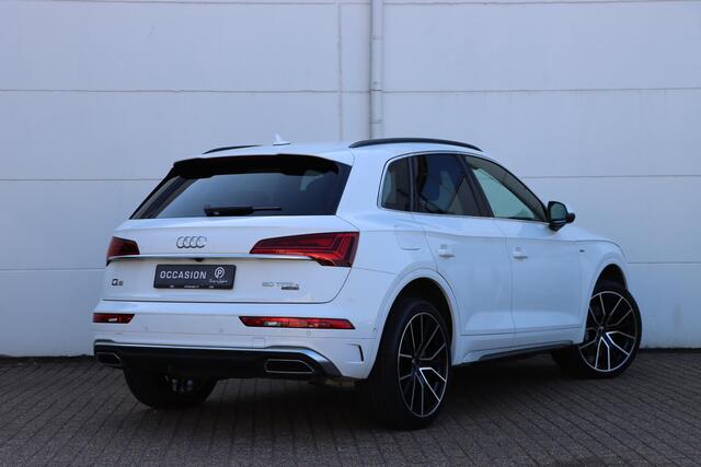 Audi Q5 50 TFSI e S edition quattro 299pk S tronic | SOH 89,8% |