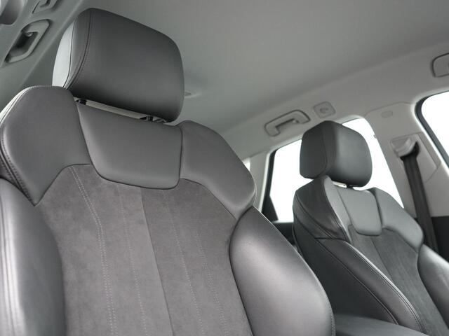 Audi Q5 50 TFSI e Quattro S Line PHEV 300pk Dealer O.H. | Trekhaak Af Fabriek | Luchtvering | Alcantara Sportstoelen Verwarmd | Cruise Control | Navigatie Plus | DAB | LED Koplampen | 18"L.M | Plug In Hybrid |